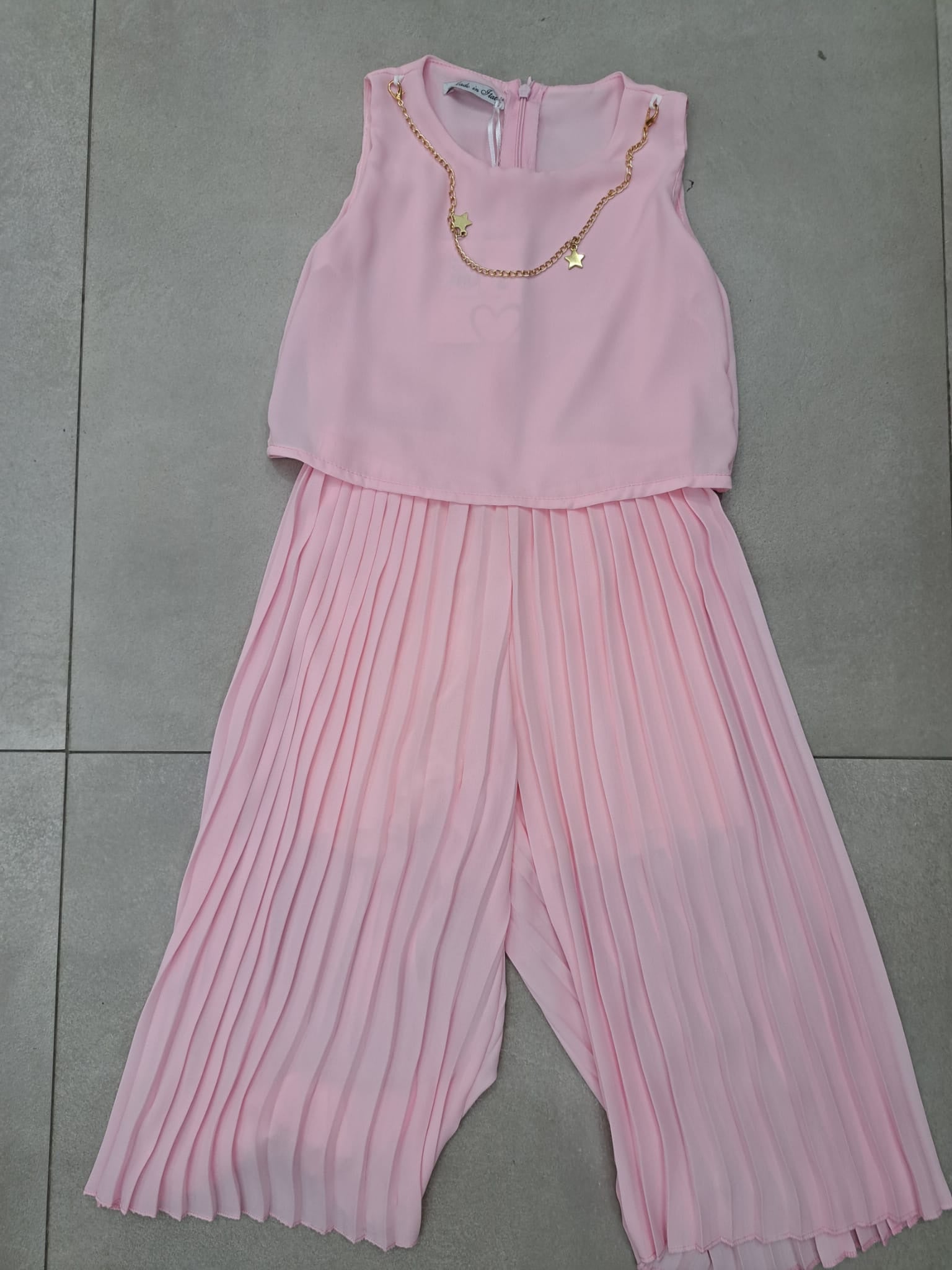 Tutone con casacca e pantalone plissetato