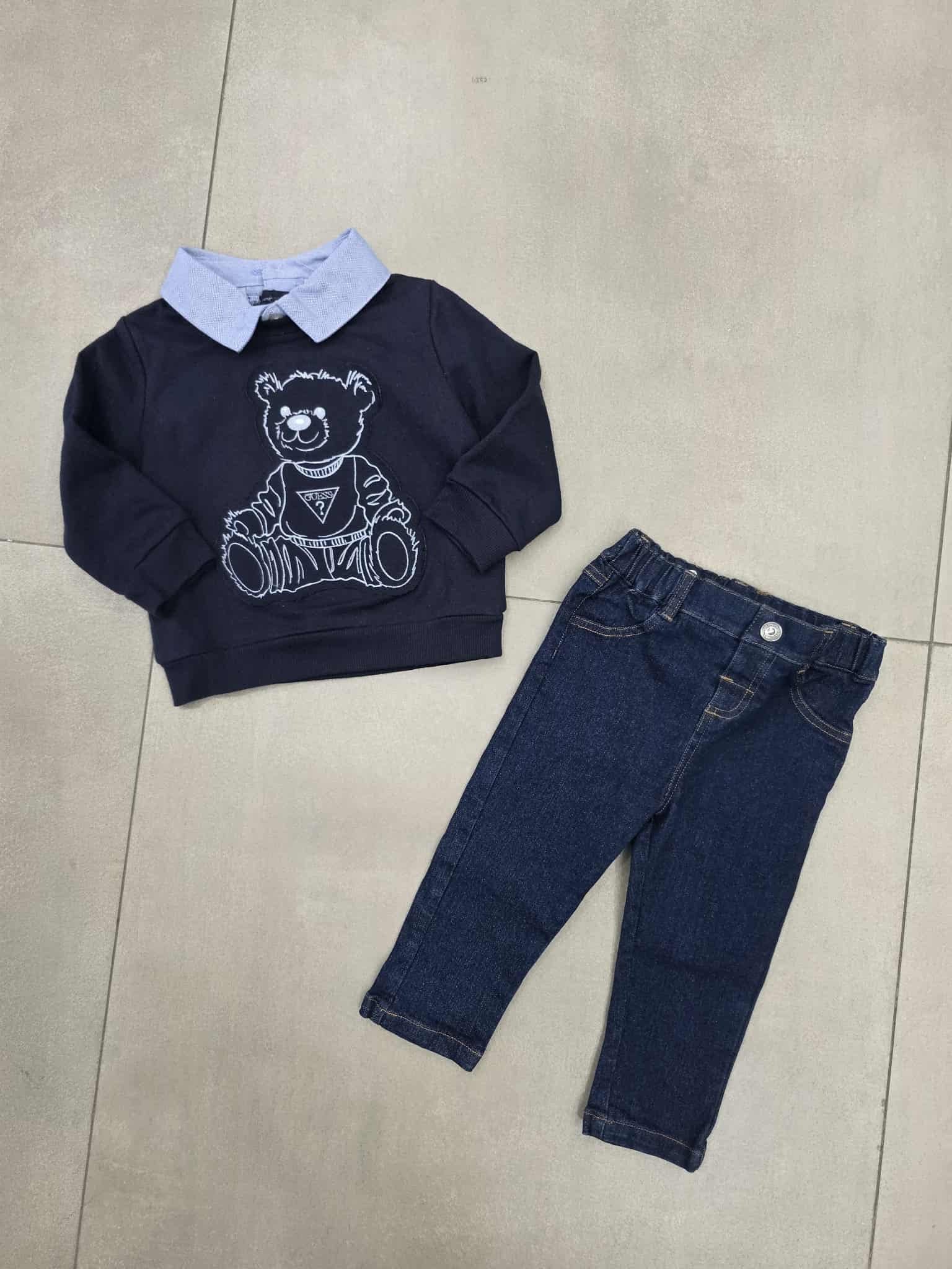 Completo jeans e felpa con camicia guess