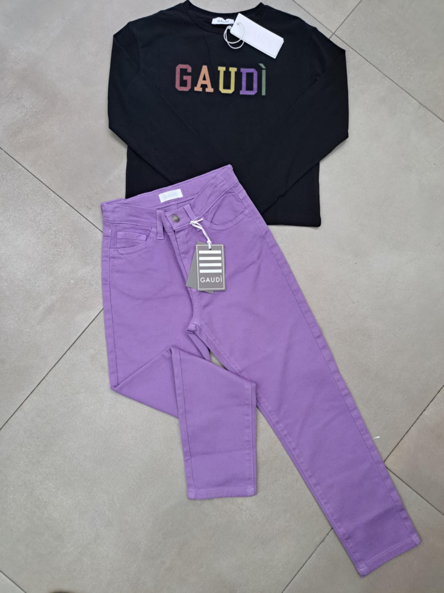 Completo jeans e maglia in cotone luijo