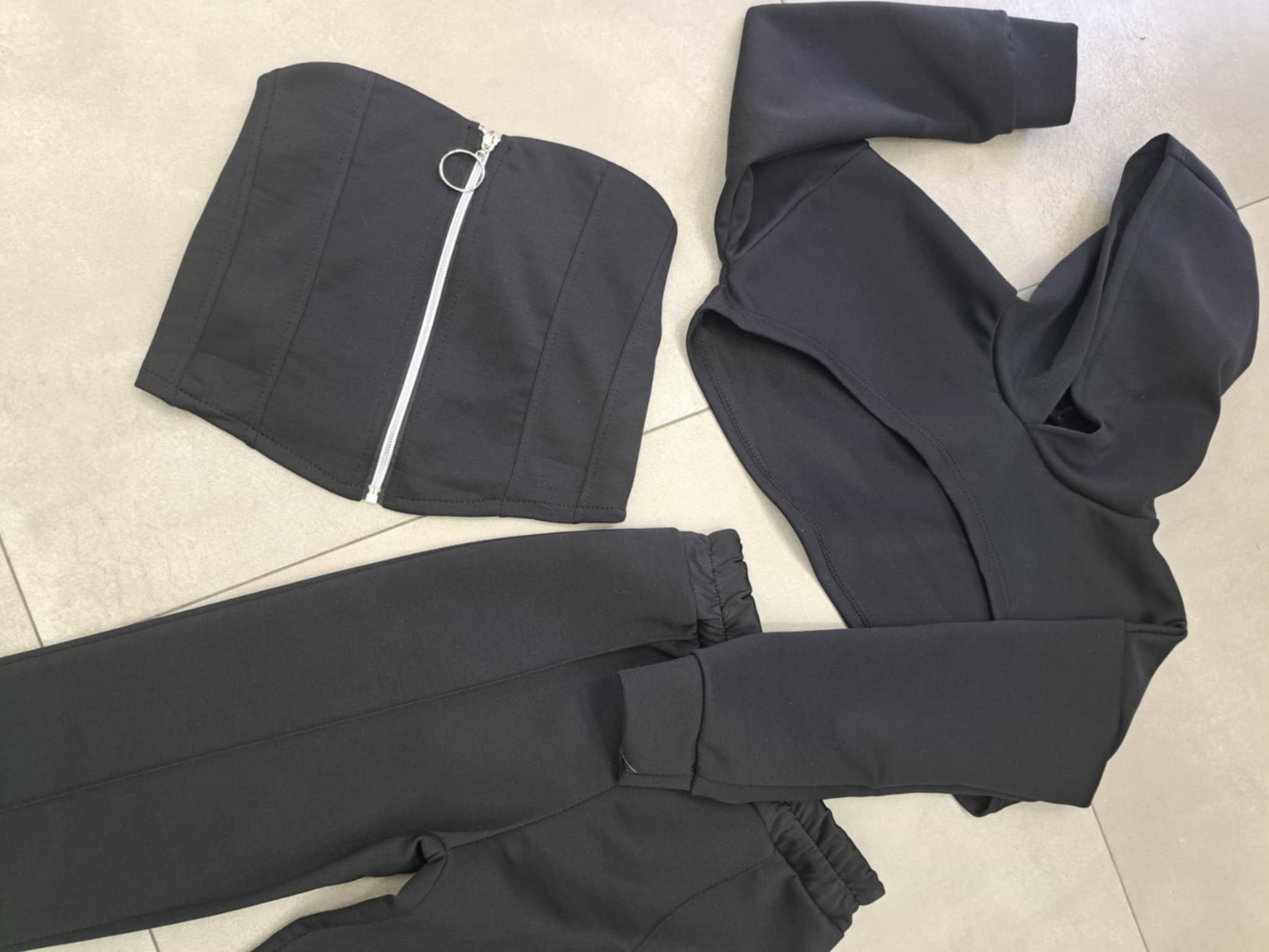 Completo 3 pezzi felpa bustino e pantalone a palazzo
