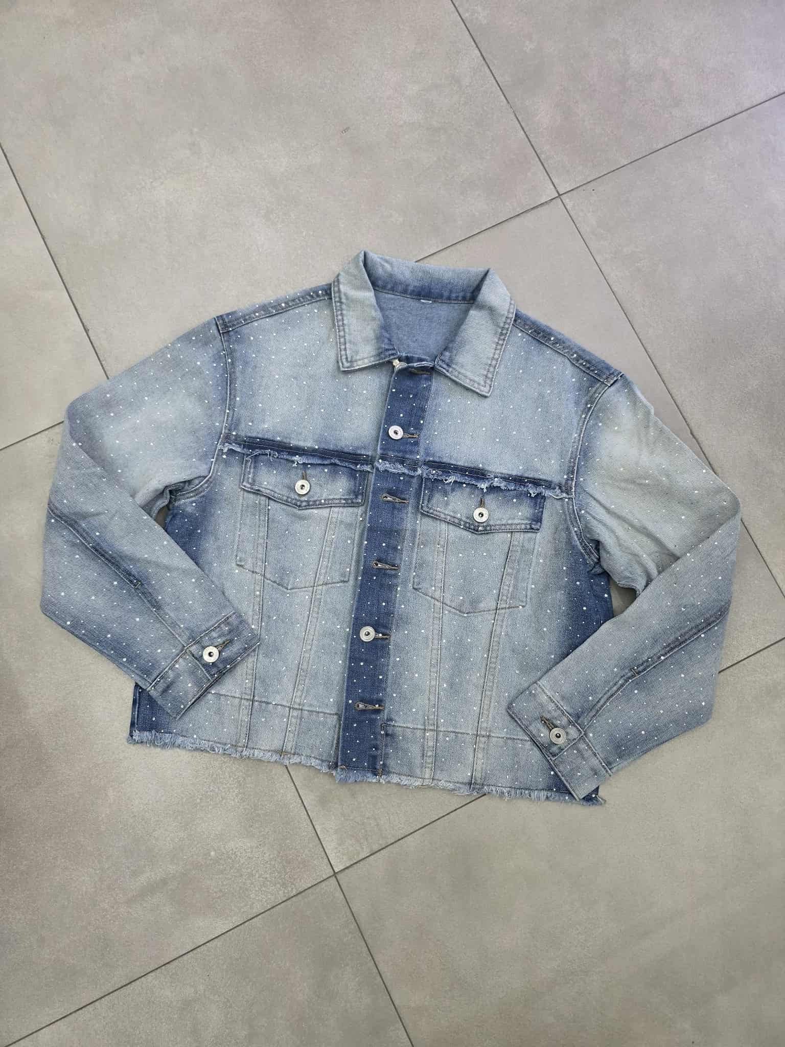 Giubbino di jeans con brillantini