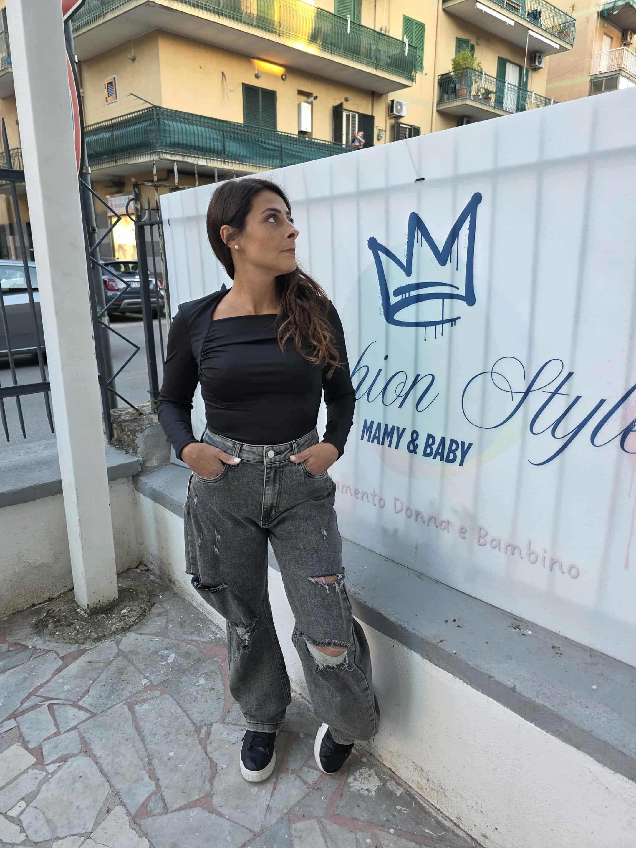 Jeans con strappi laterali lavaggio grigio