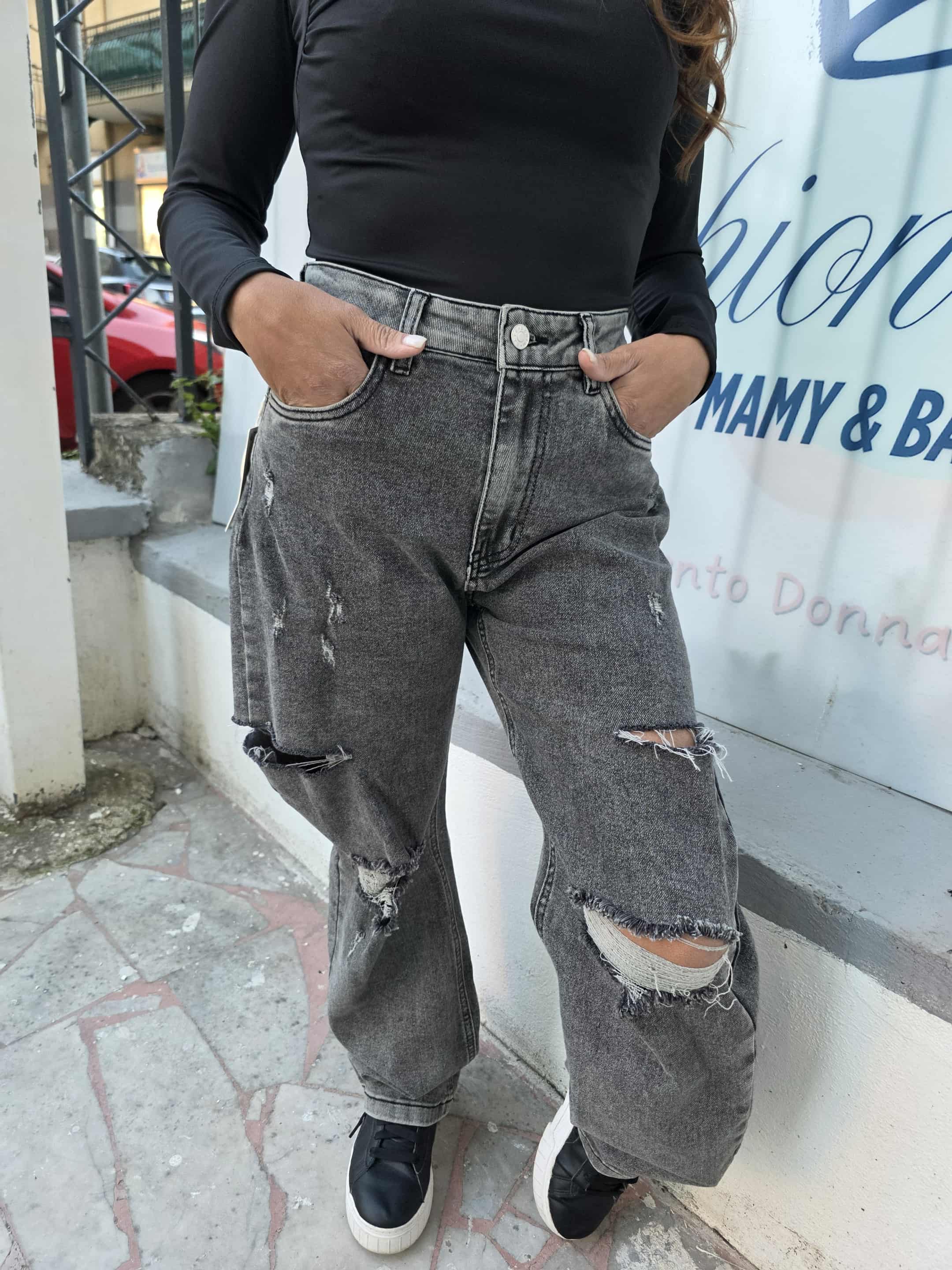 Jeans con strappi laterali lavaggio grigio