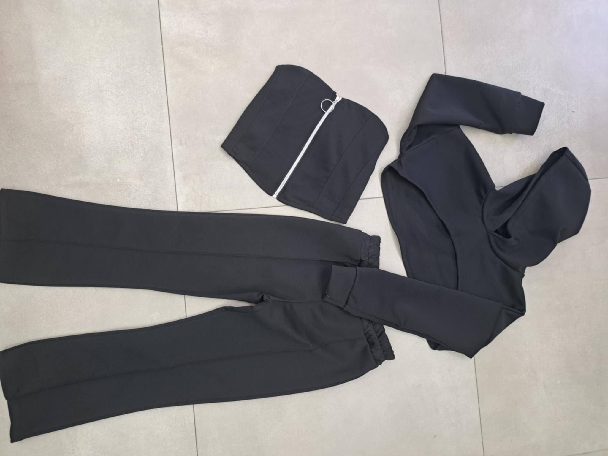 Completo 3 pezzi felpa bustino e pantalone a palazzo