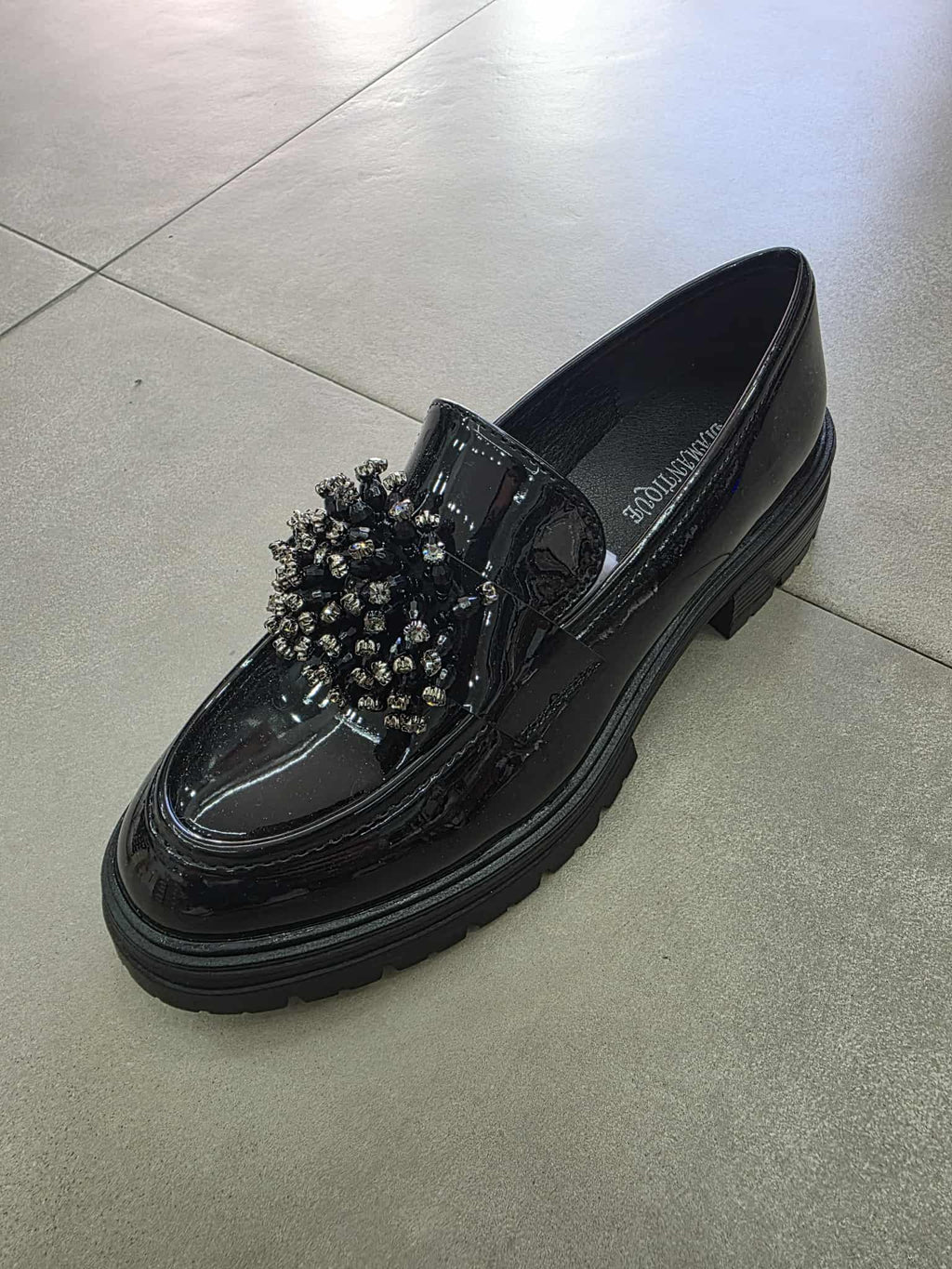 Mocassino lucido con brillantini