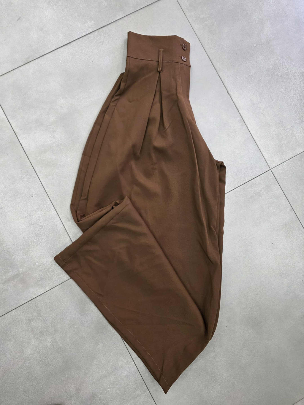 Pantalone a palazzo con fascia alta