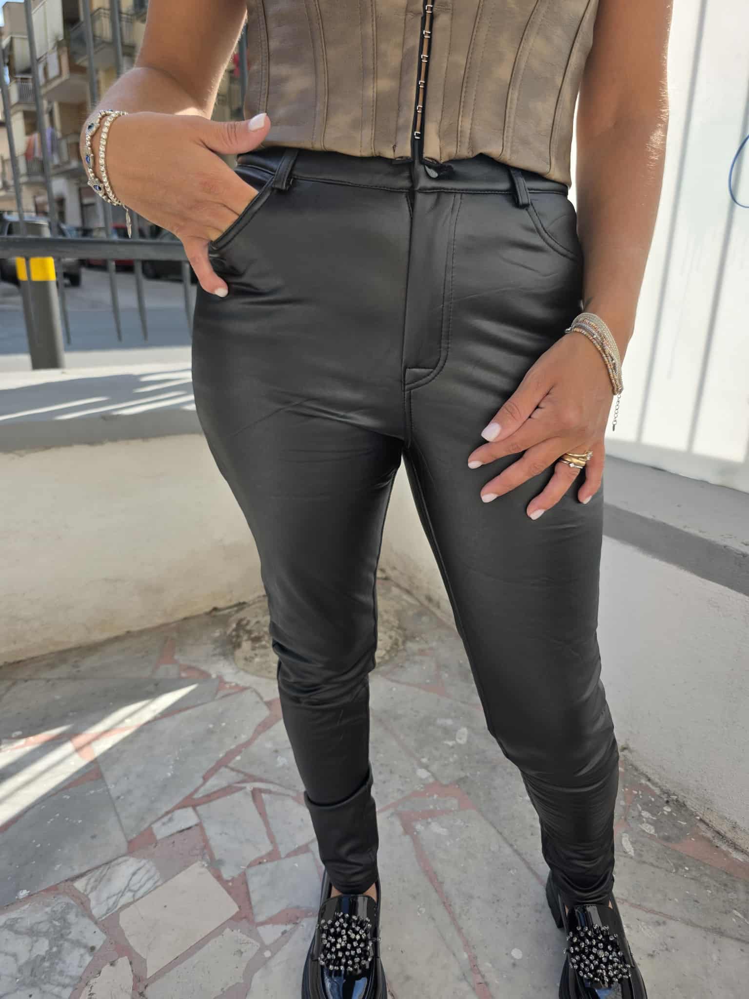 Pantalone skiinny ecopelle