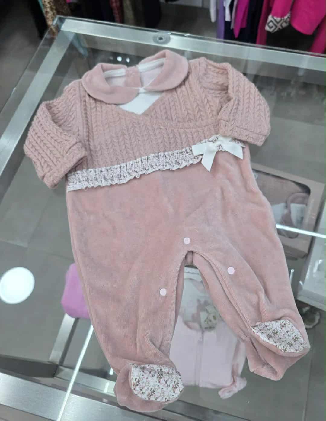 Tutina in ciniglia con finto cardigan